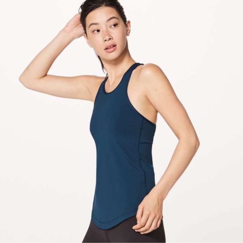 Lululemon Final Lap Tank. Sz 8 - Picture 4 of 9